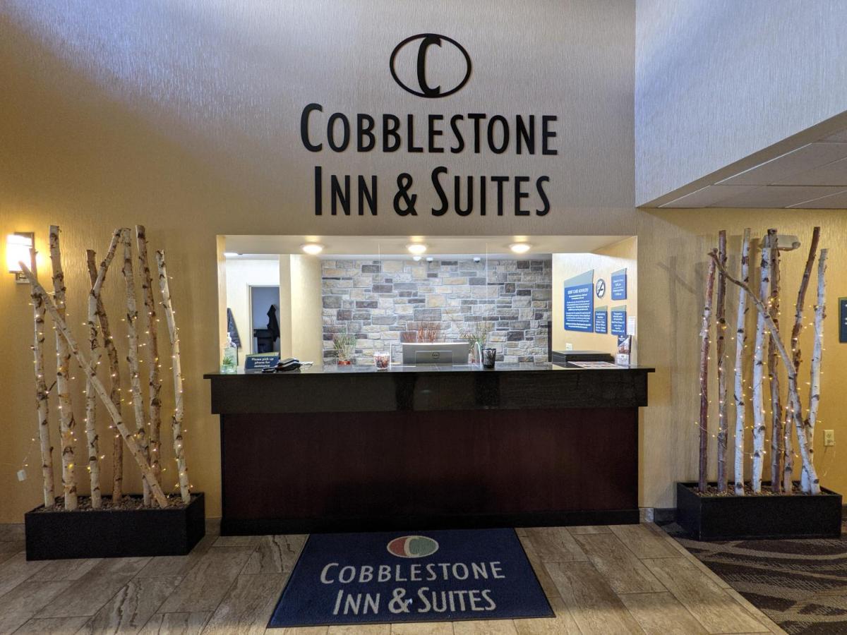 Cobblestone Inn & Suites - Merrill Eksteriør bilde