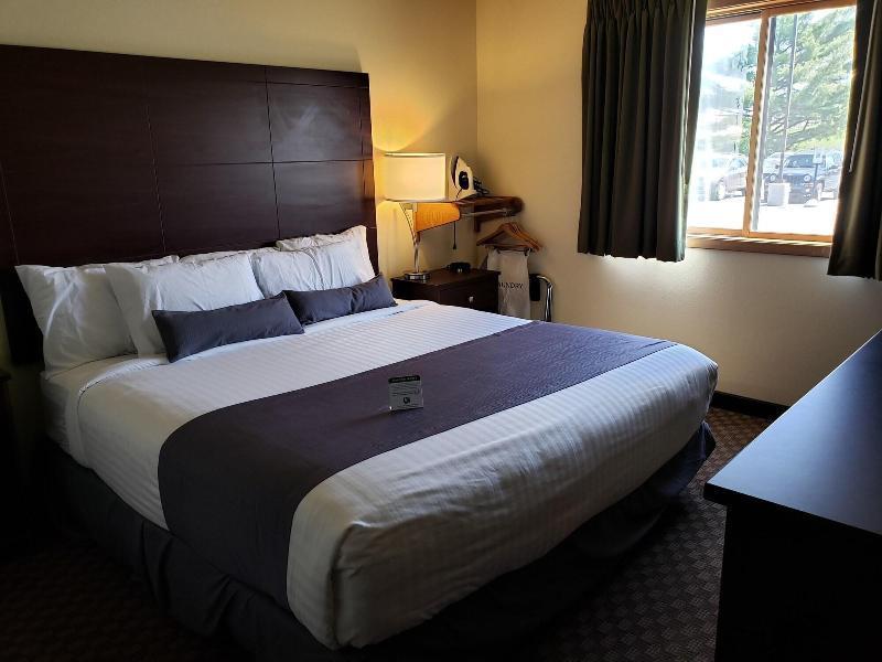 Cobblestone Inn & Suites - Merrill Eksteriør bilde
